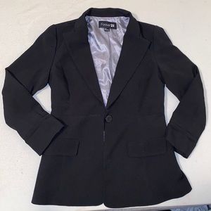 BLACK BLAZER FOREVER 21